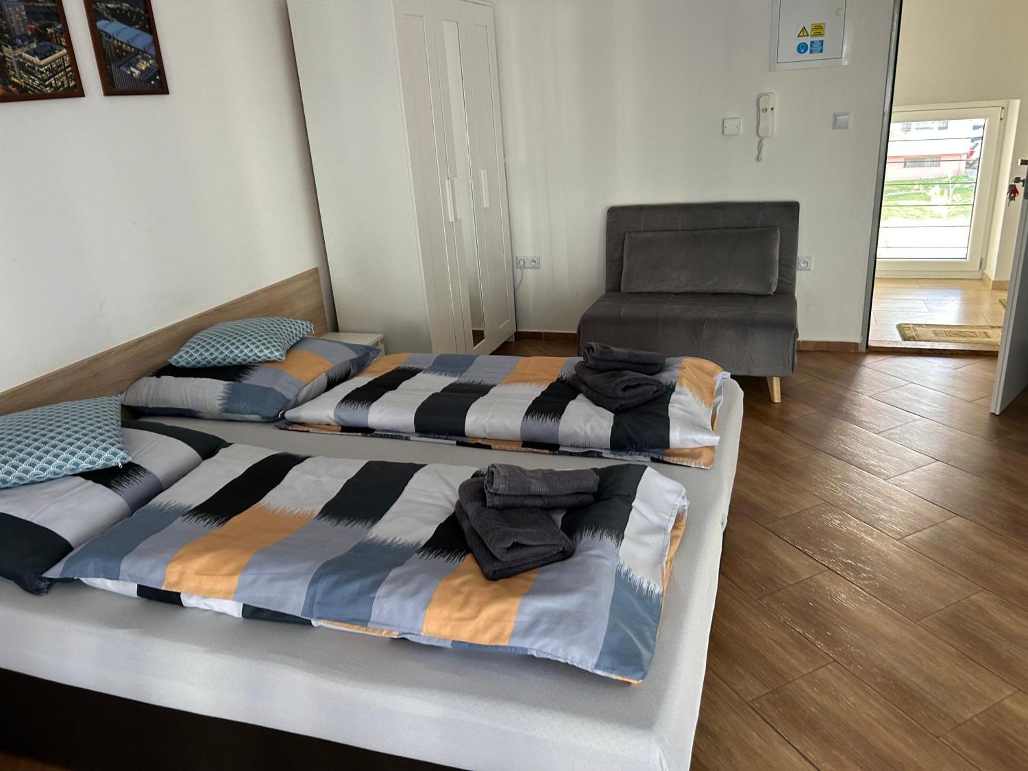 Konde Apartments B Dunajská Streda Zewnętrze zdjęcie