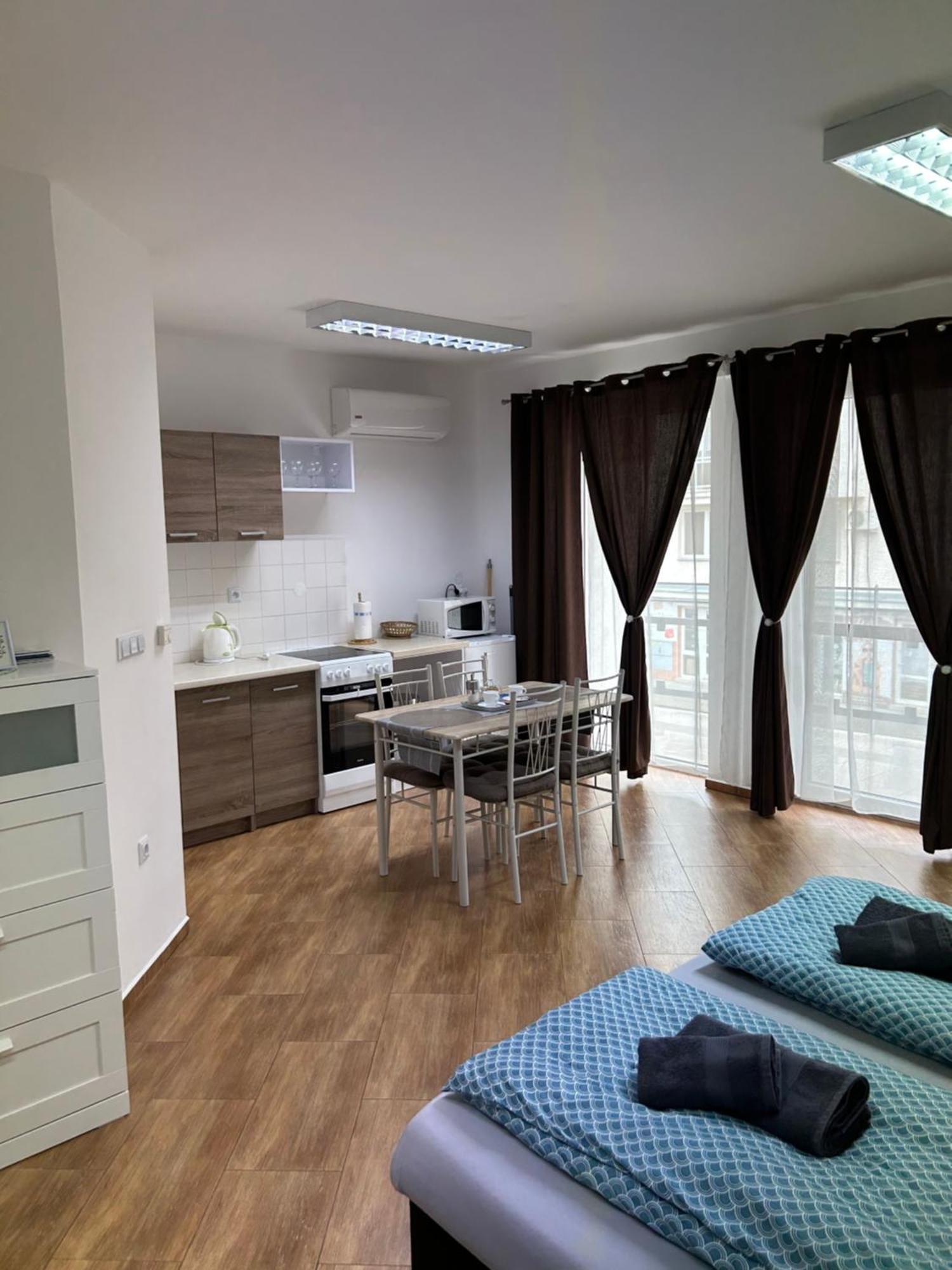 Konde Apartments B Dunajská Streda Zewnętrze zdjęcie
